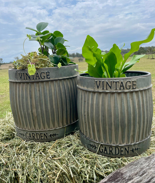 Nested Vintage Style Garden Planter Set - Farmhouse Finds